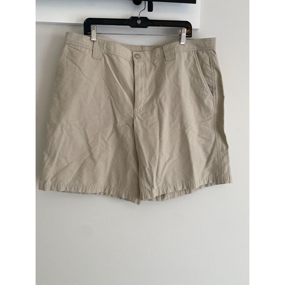 Columbia Khaki Chino Shorts Mens 40W/10 Pockets - Picture 1 of 6